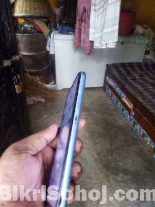 Realmi narzo 20